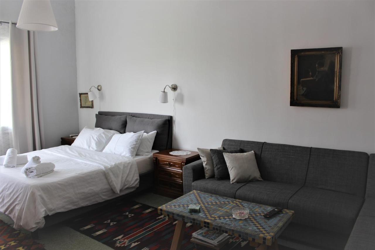 A Litte Taste Of Home Guest House Афины Экстерьер фото
