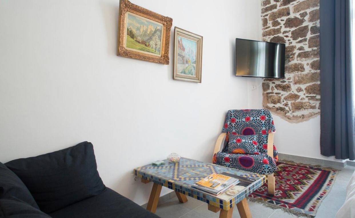 A Litte Taste Of Home Guest House Афины Экстерьер фото